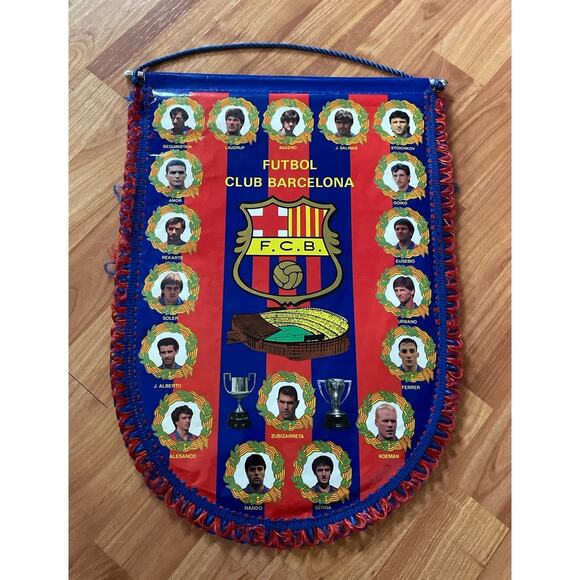 Collectable Vintage Futbol Club‎ Barcelona Soccer Banner - Picture 1 of 2